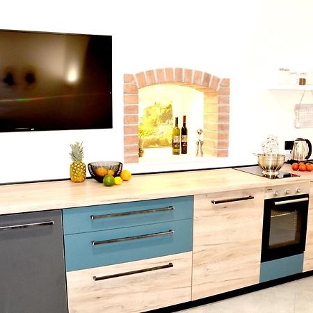 Studio Apartment Surf By The Sea Opatija Exterior foto